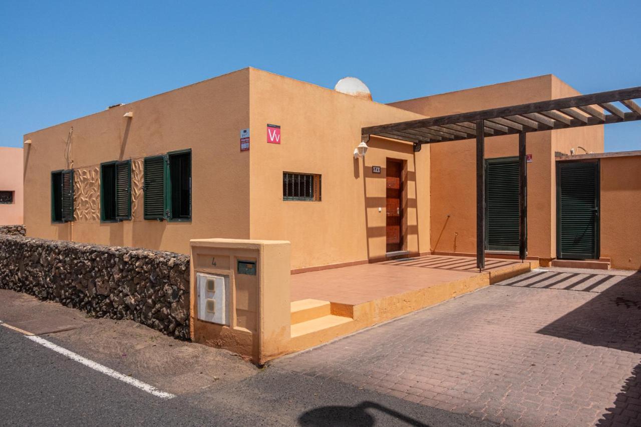 Lovely 2-Bed Villa In Corralejo Fuerteventura Exteriör bild